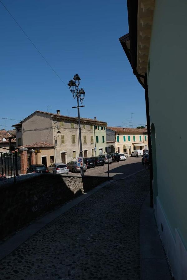 La Casa Dei Ciclisti Daire Ponti sul Mincio Dış mekan fotoğraf